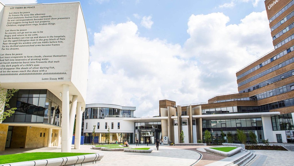 University of Huddersfield 校園圖片